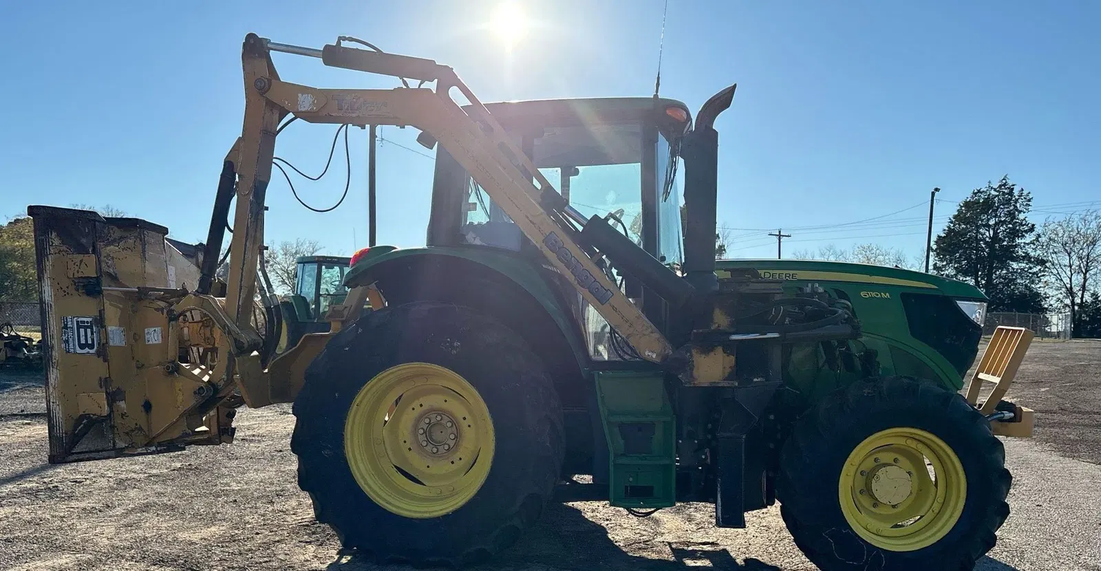 2017 John Deere 6110M