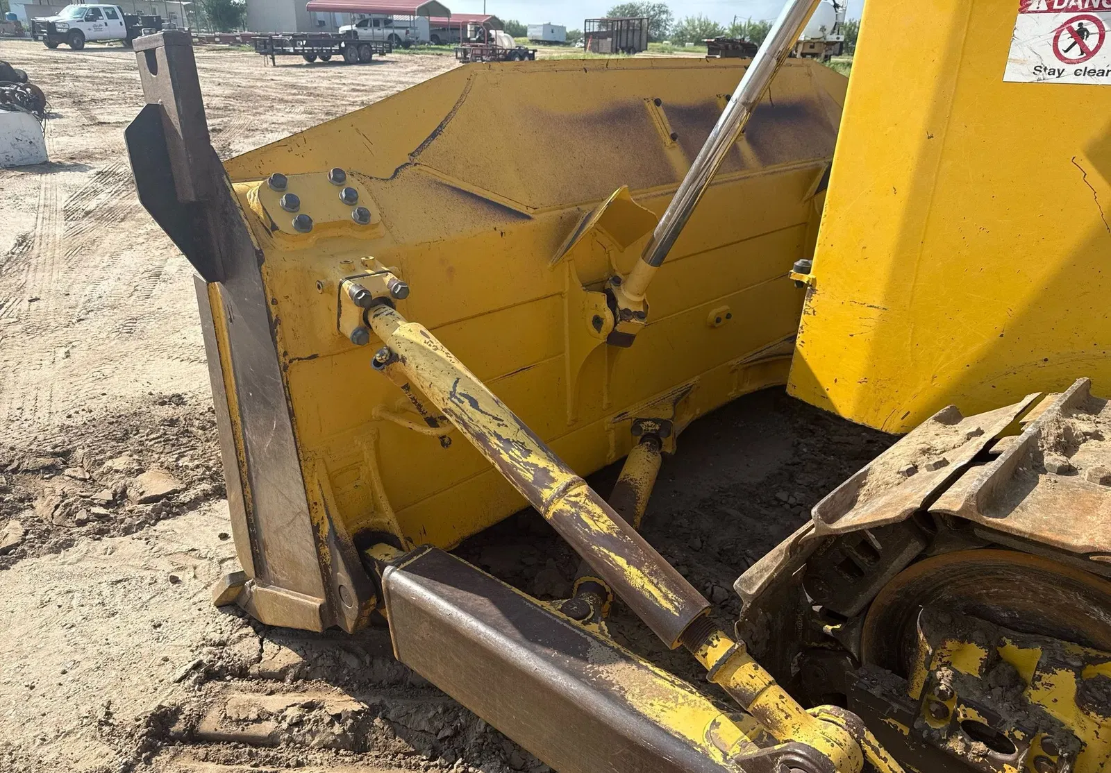 2019 Komatsu D65EX-18
