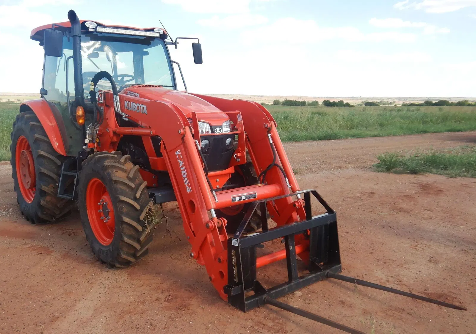 Kubota M5-111