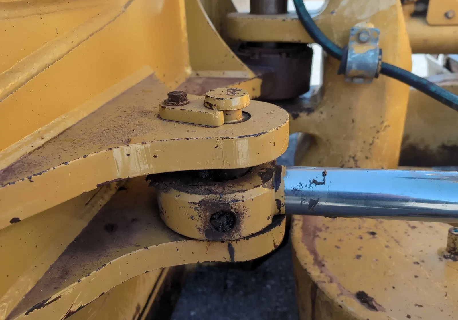 2011 Caterpillar D6N