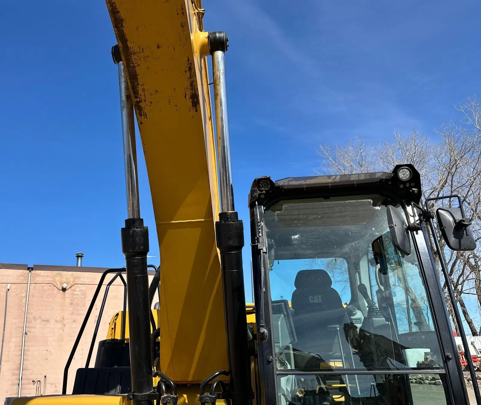2019 Caterpillar 320