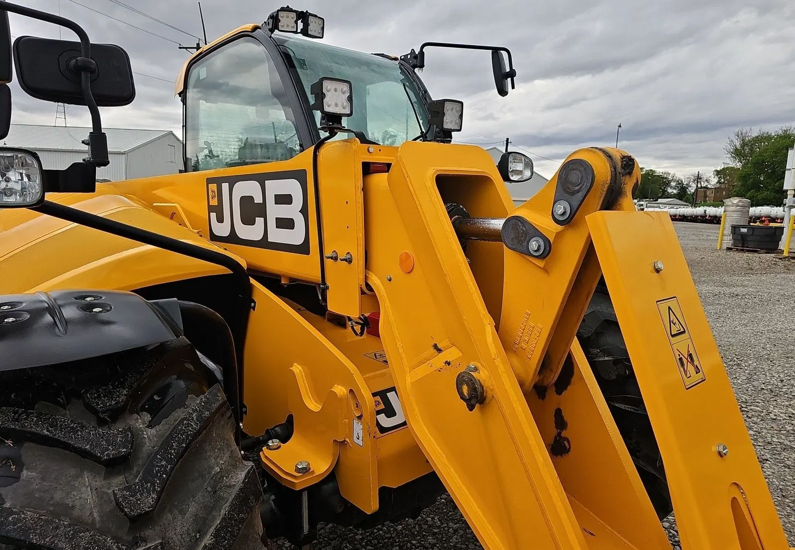 2023 JCB 542-70AG