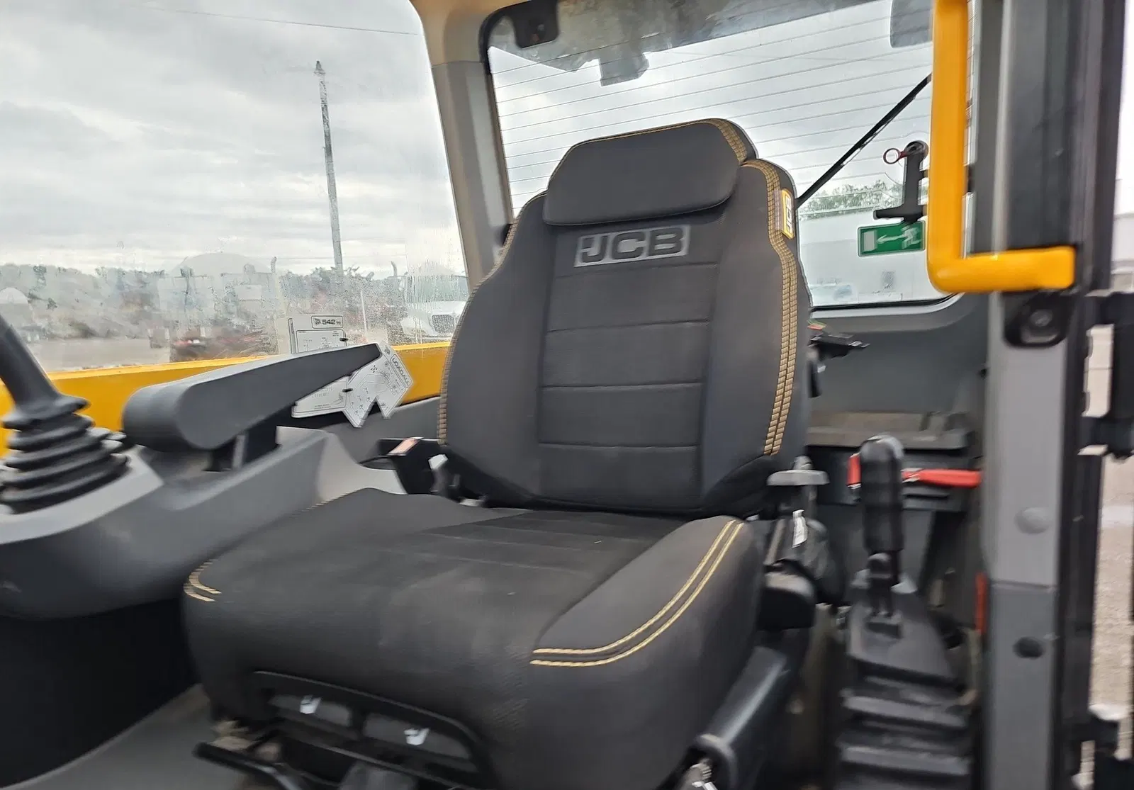 2023 JCB 542-70AG