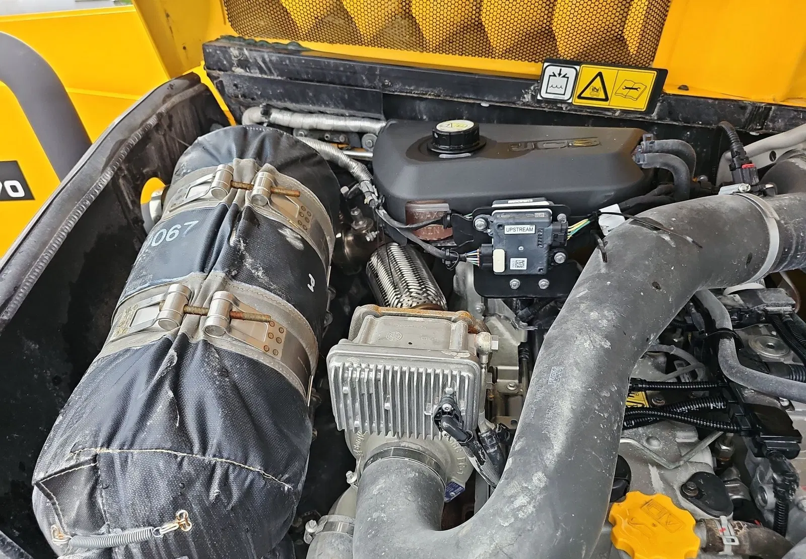 2023 JCB 542-70AG