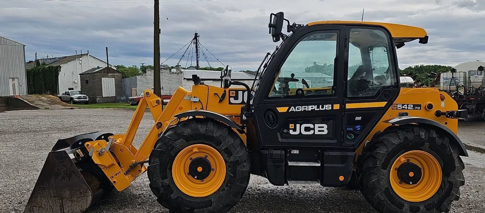 2023 JCB 542-70AG