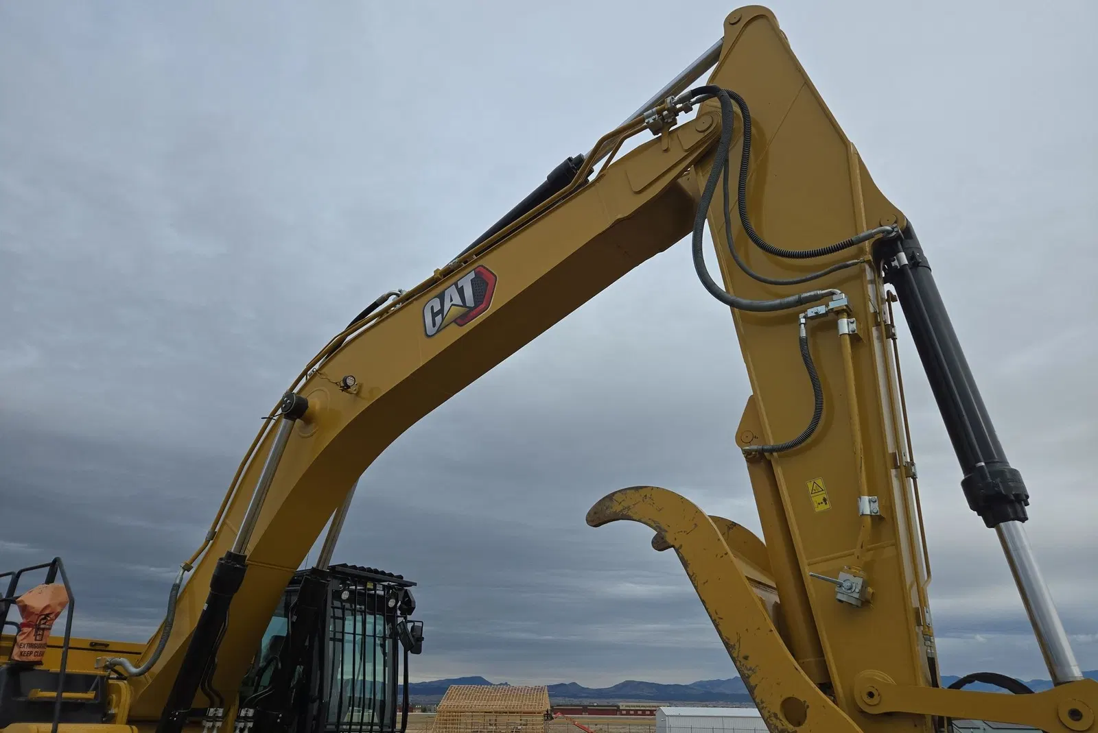 2023 Caterpillar 336