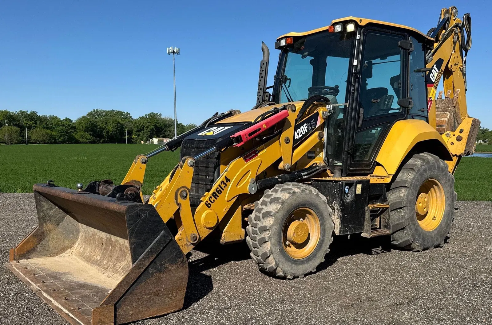 2016 Caterpillar 420F2