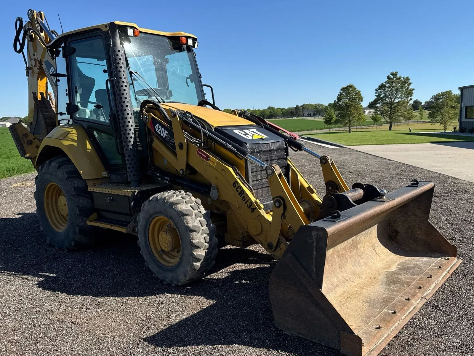 2016 Caterpillar 420F2
