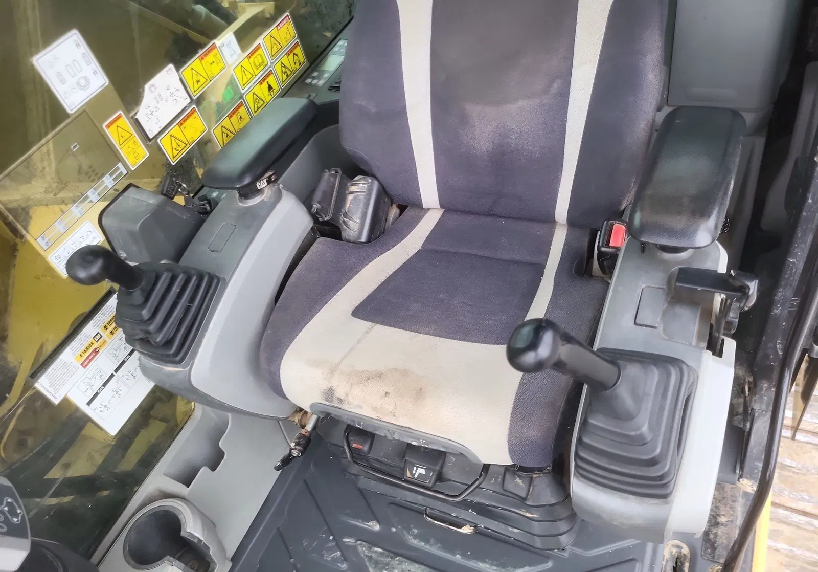 2016 Caterpillar 336FL