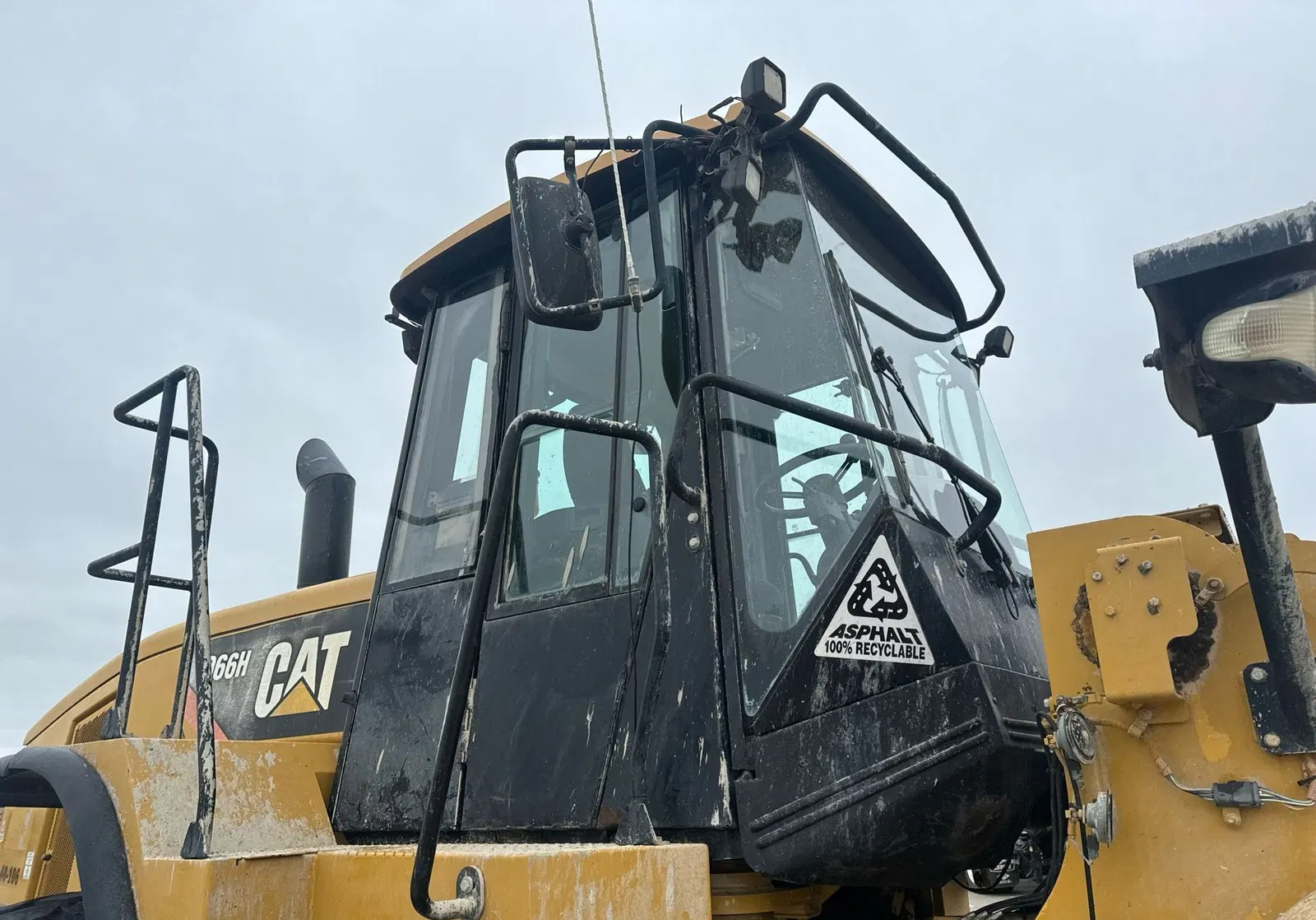2011 Caterpillar 966H