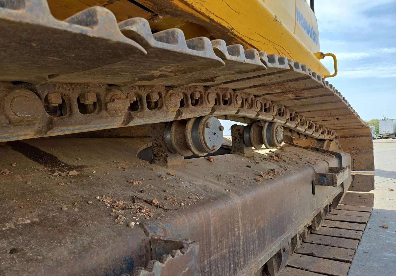 2017 Komatsu PC360LC-11
