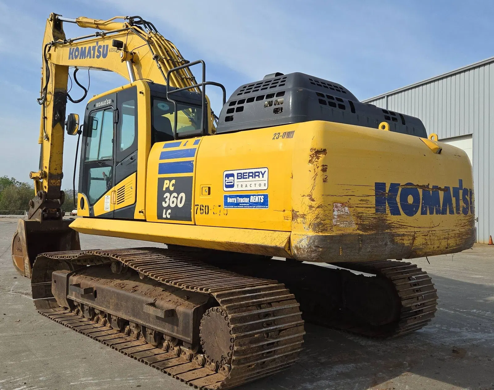 2017 Komatsu PC360LC-11