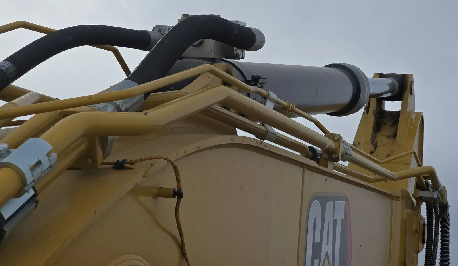 2023 Caterpillar 336