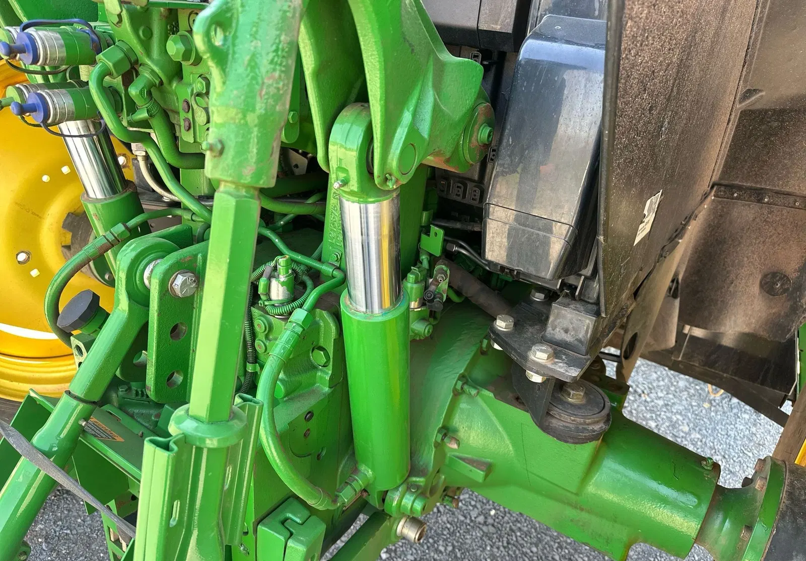 2021 John Deere 6110M