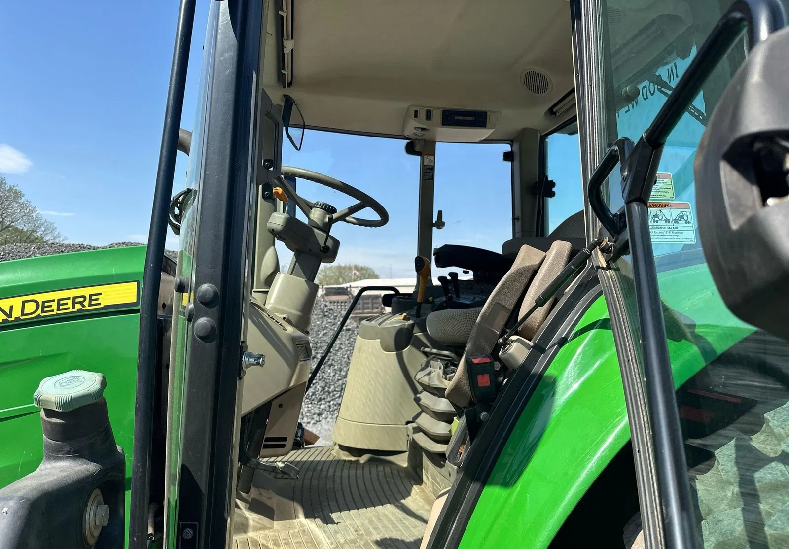 2021 John Deere 6110M
