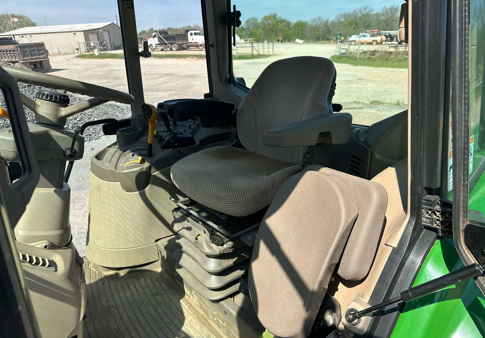 2021 John Deere 6110M