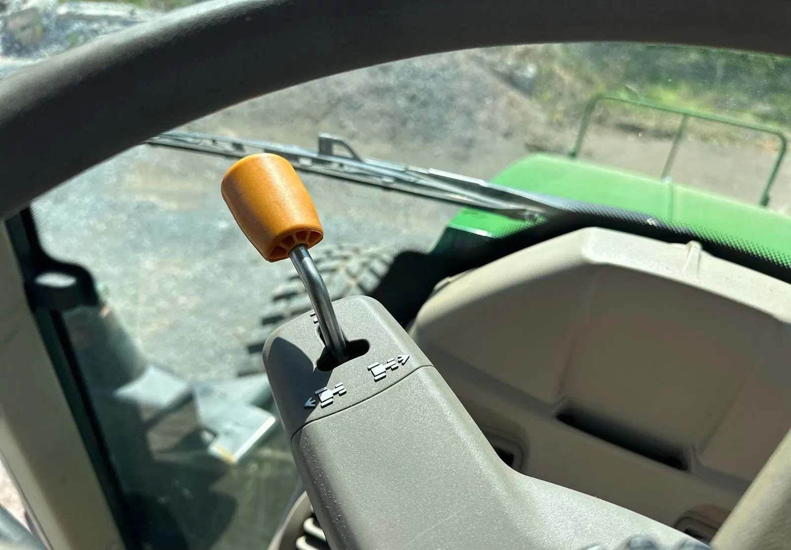 2021 John Deere 6110M