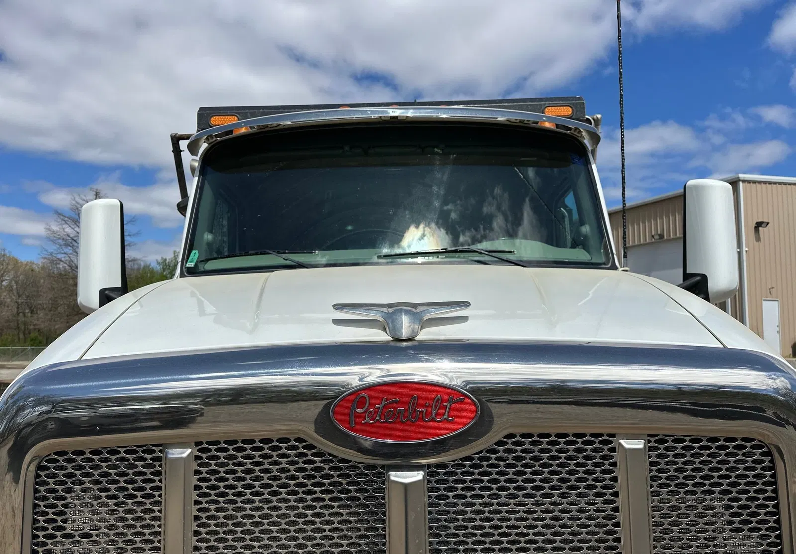 2020 Peterbilt 567