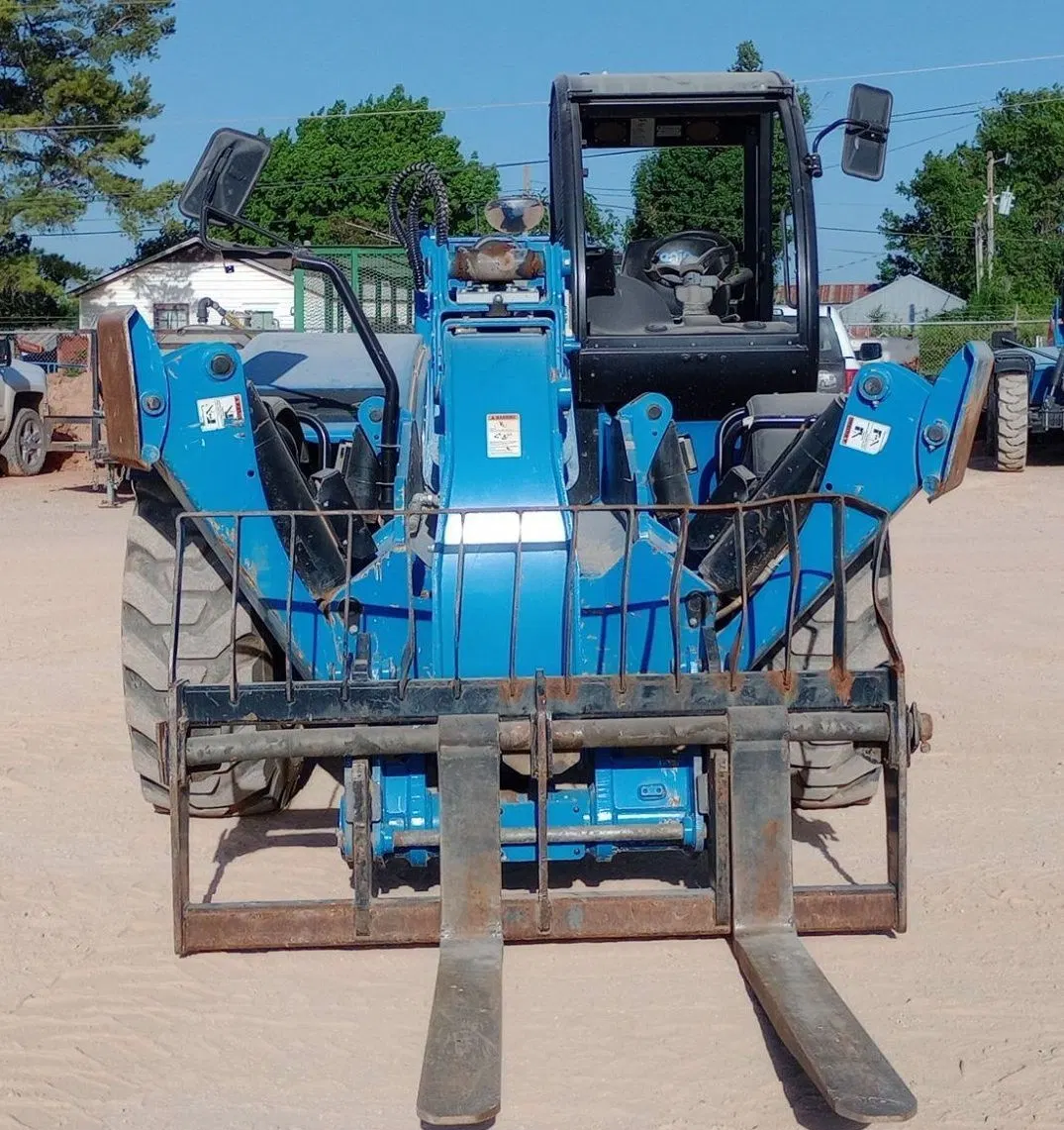 2021 Genie GTH-1256