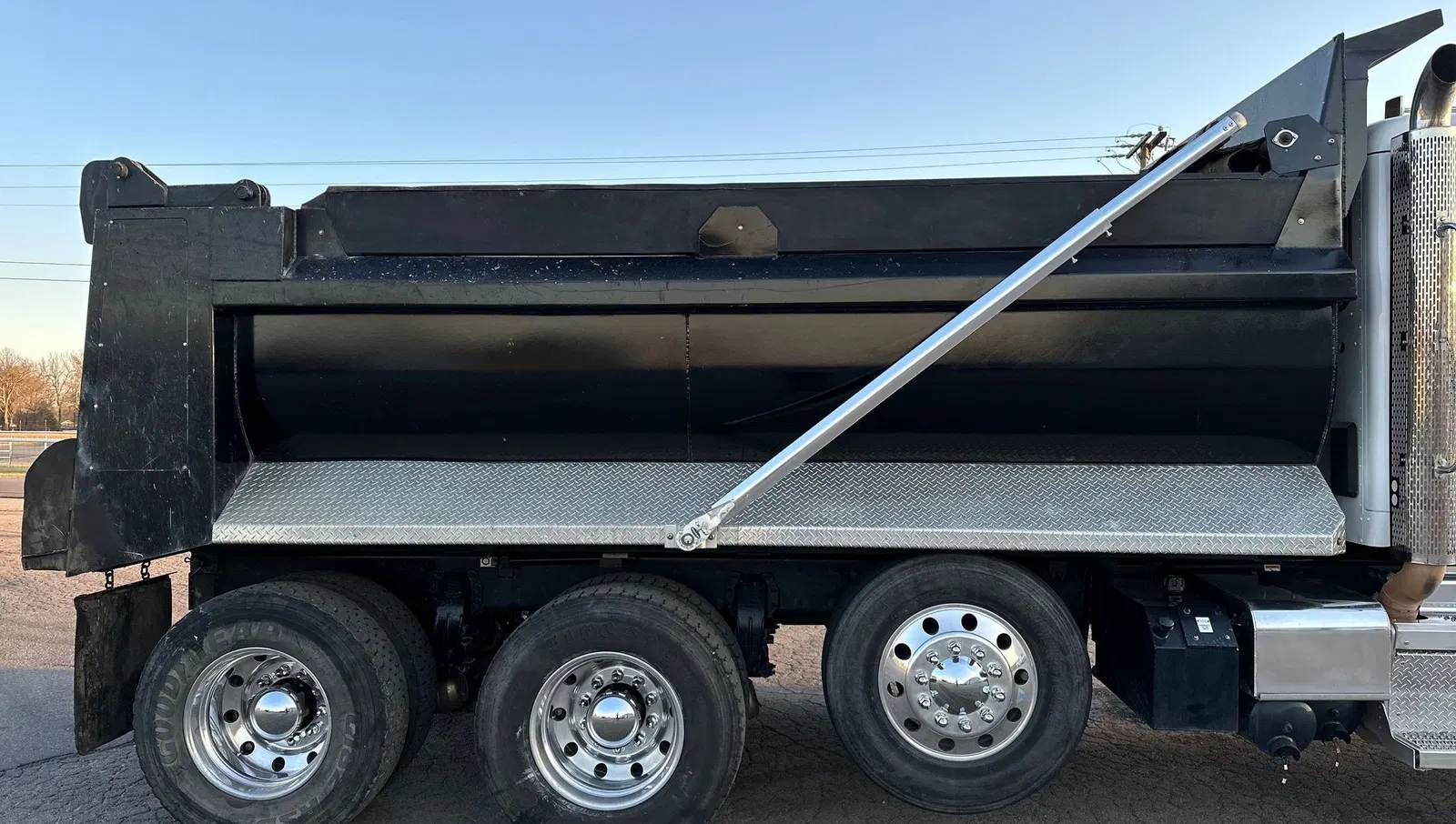 2021 Peterbilt 567