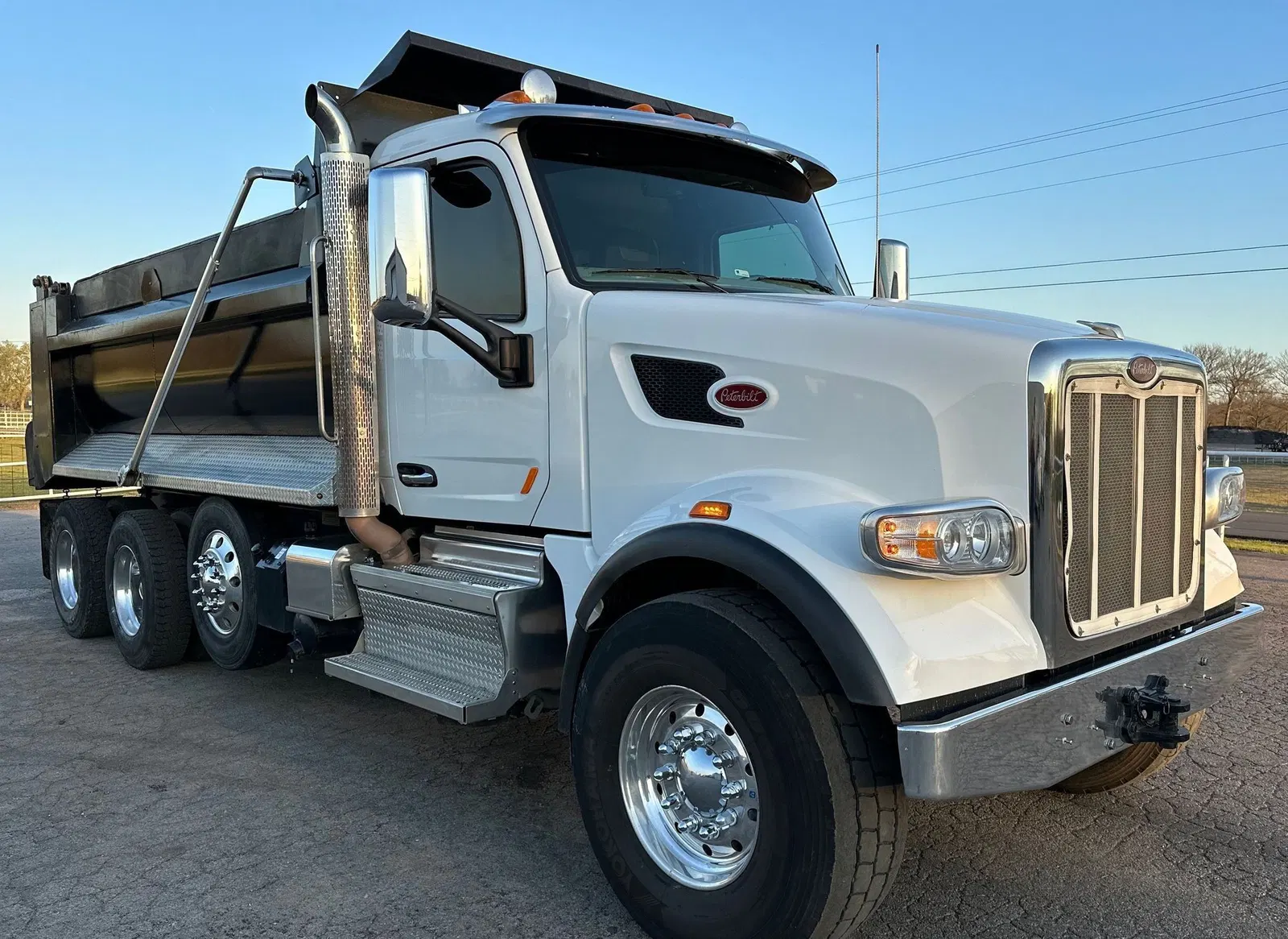 2021 Peterbilt 567