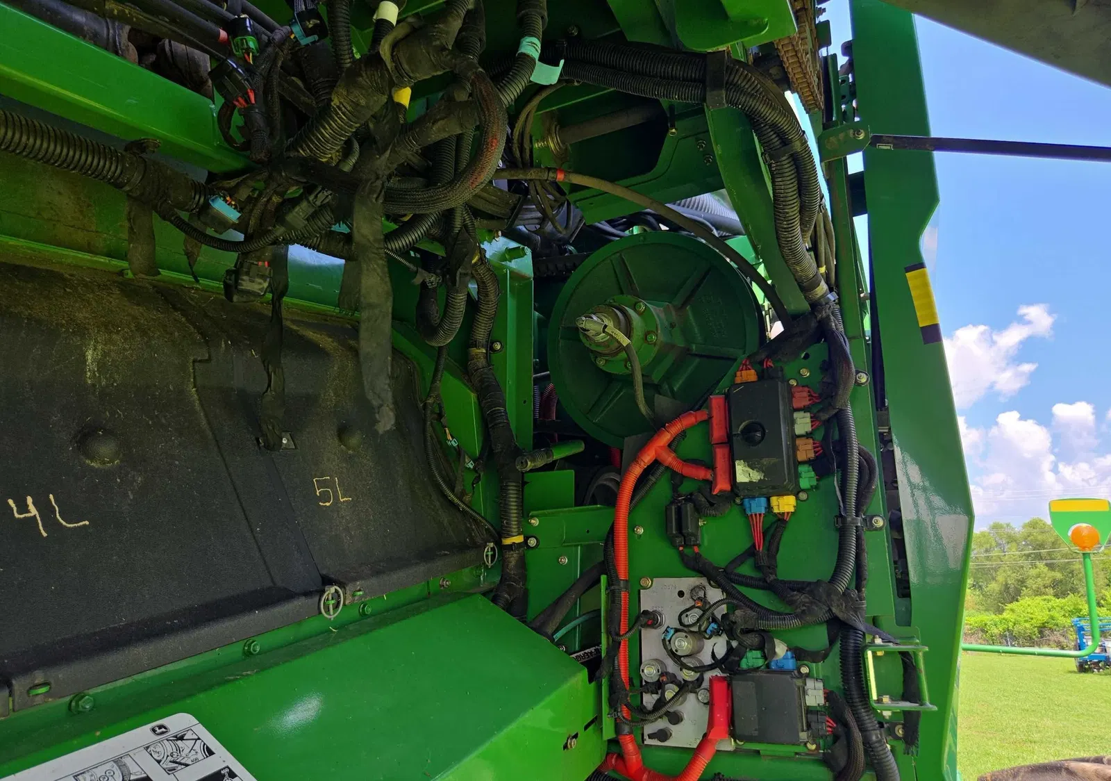 2014 John Deere S690