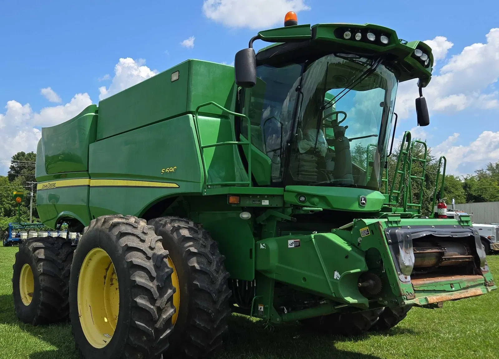 2014 John Deere S690