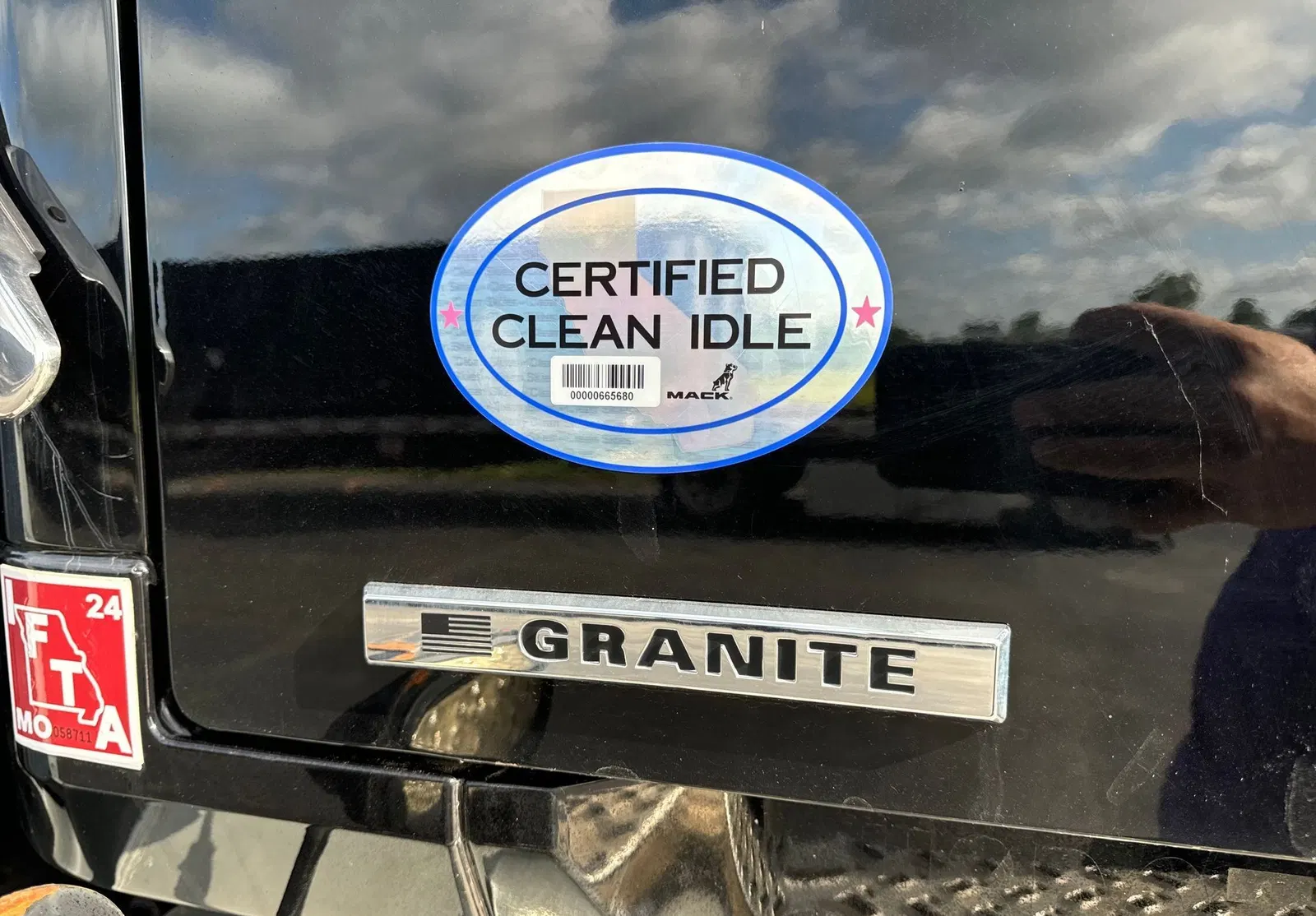 2019 Mack Granite