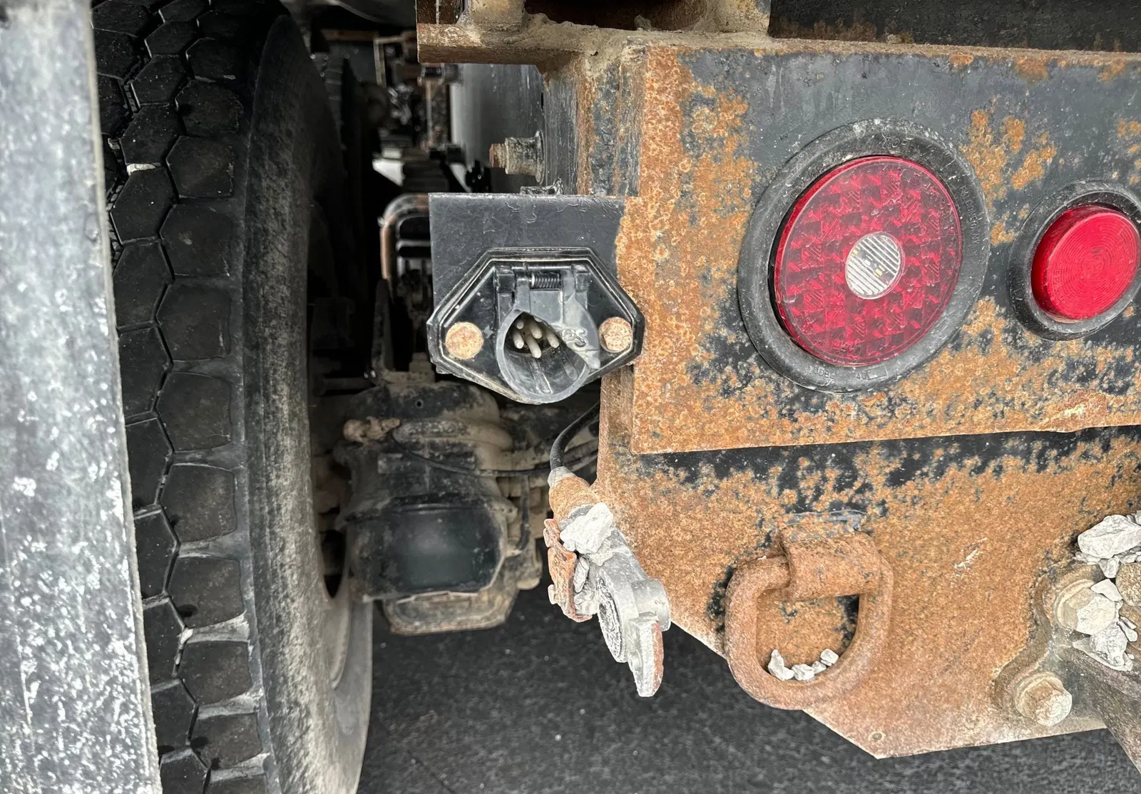 2019 Mack Granite