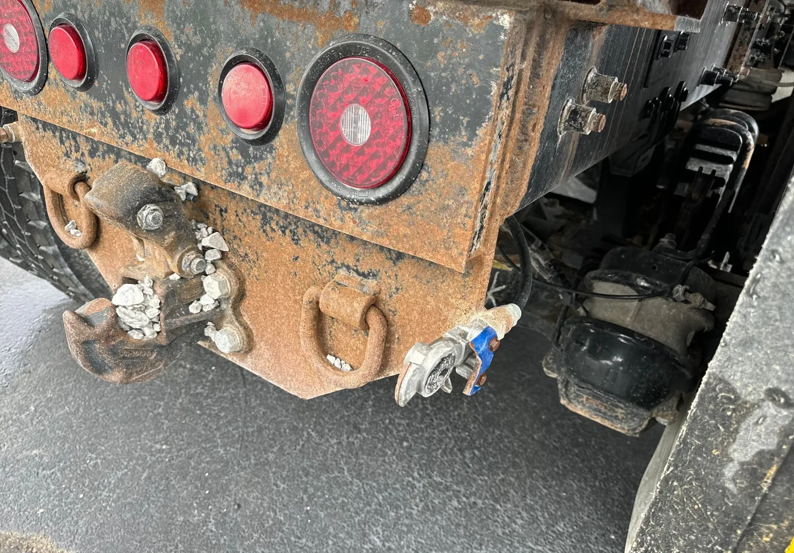 2019 Mack Granite