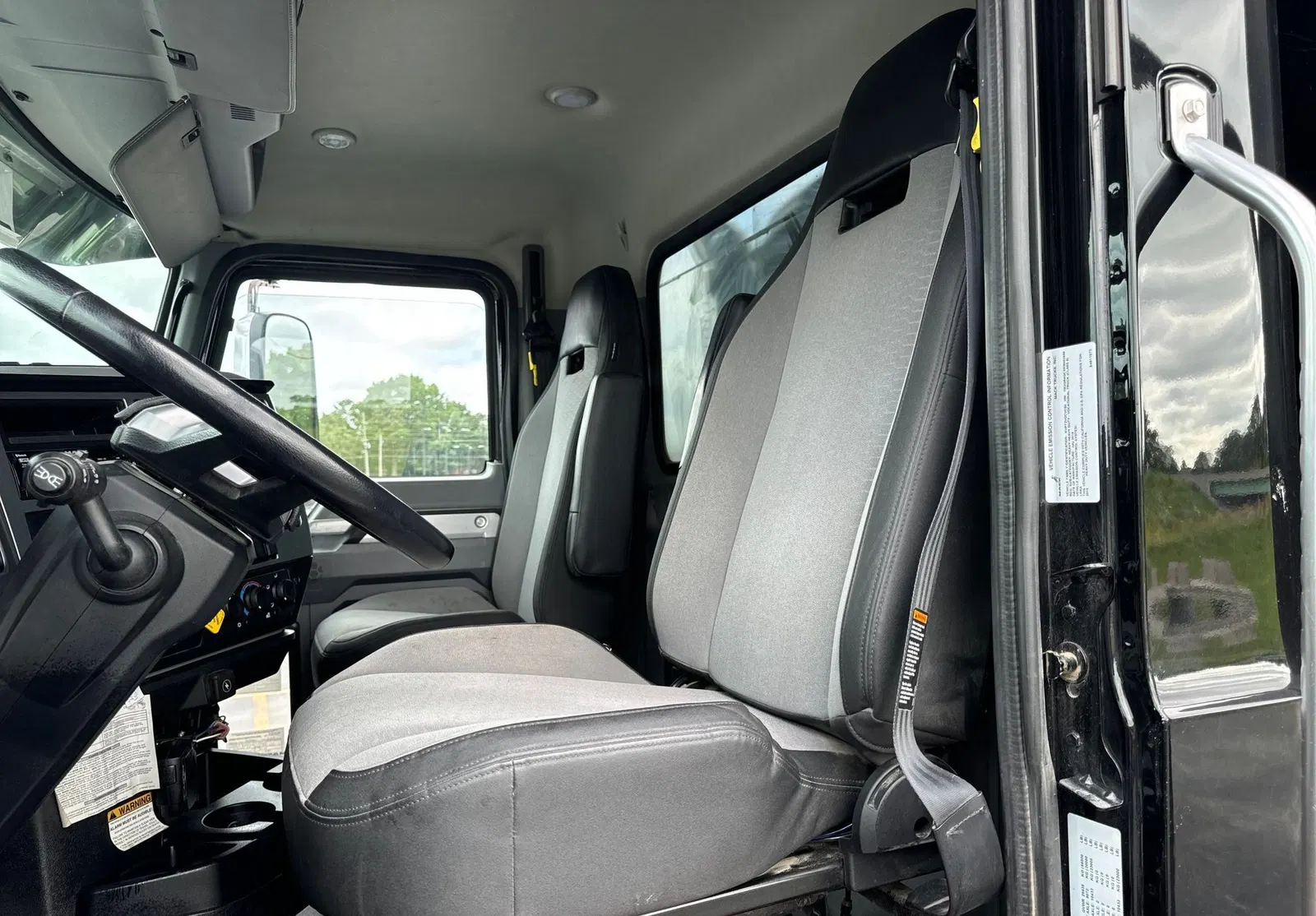 2019 Mack Granite