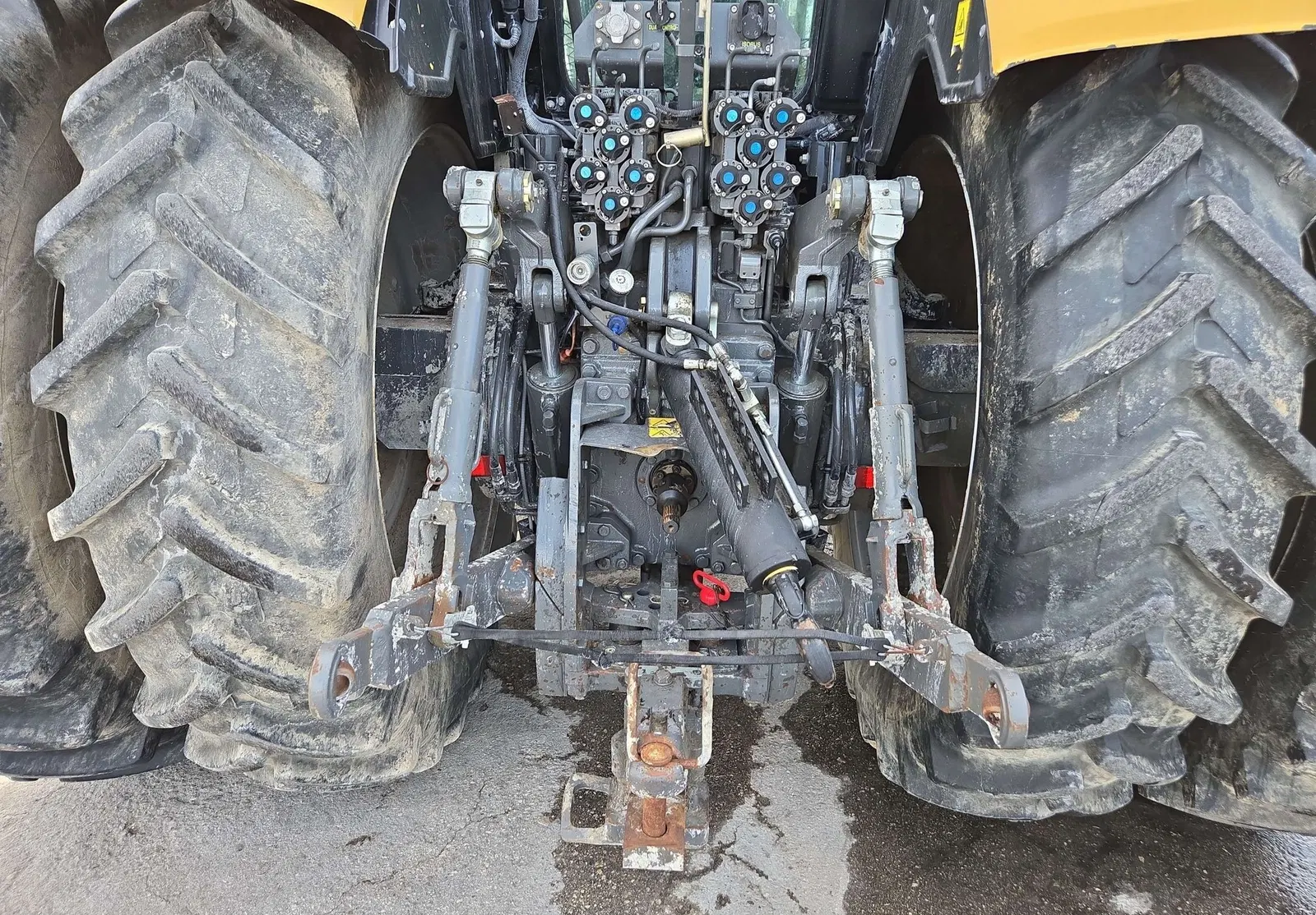2015 Challenger MT675E