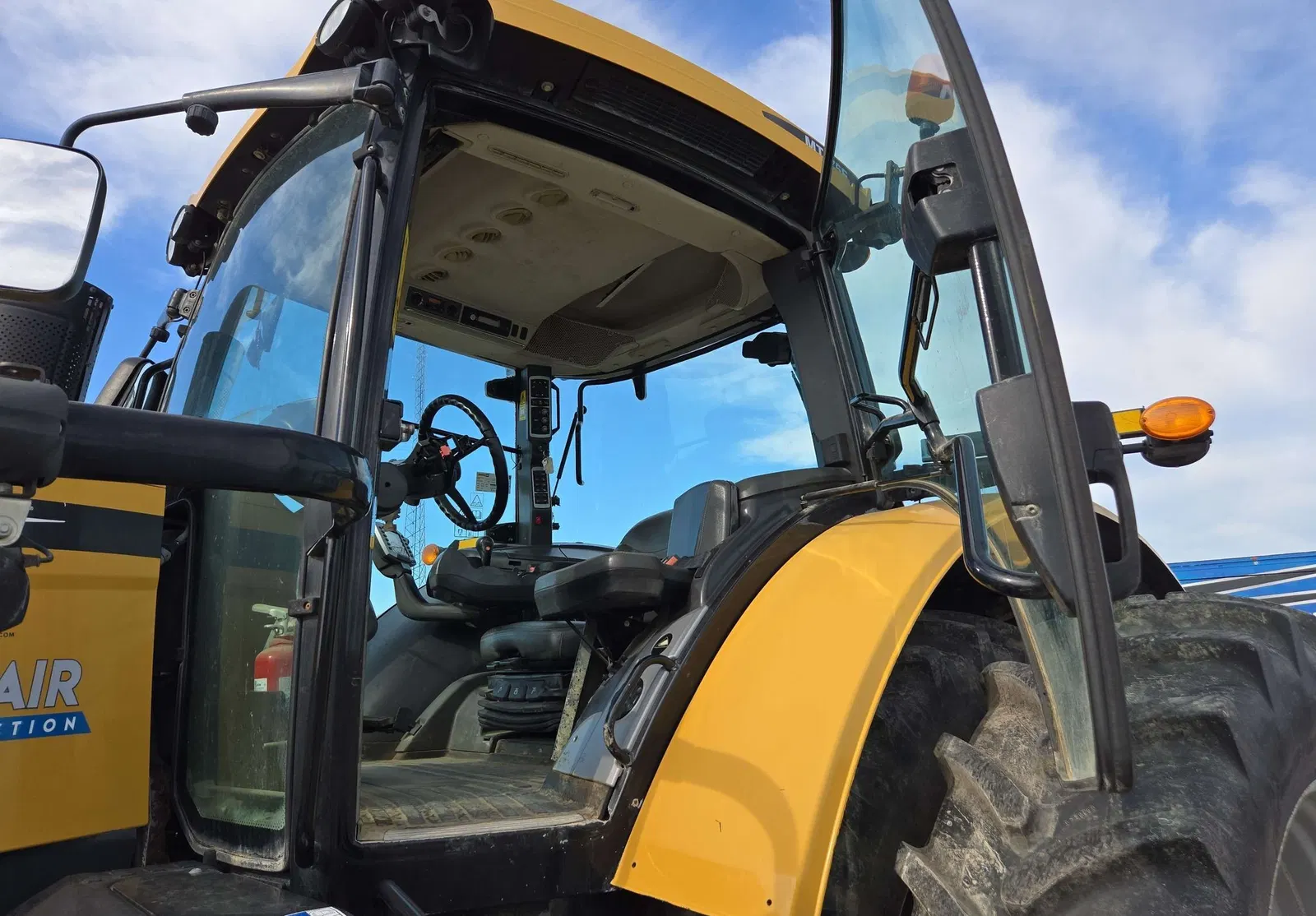 2015 Challenger MT675E