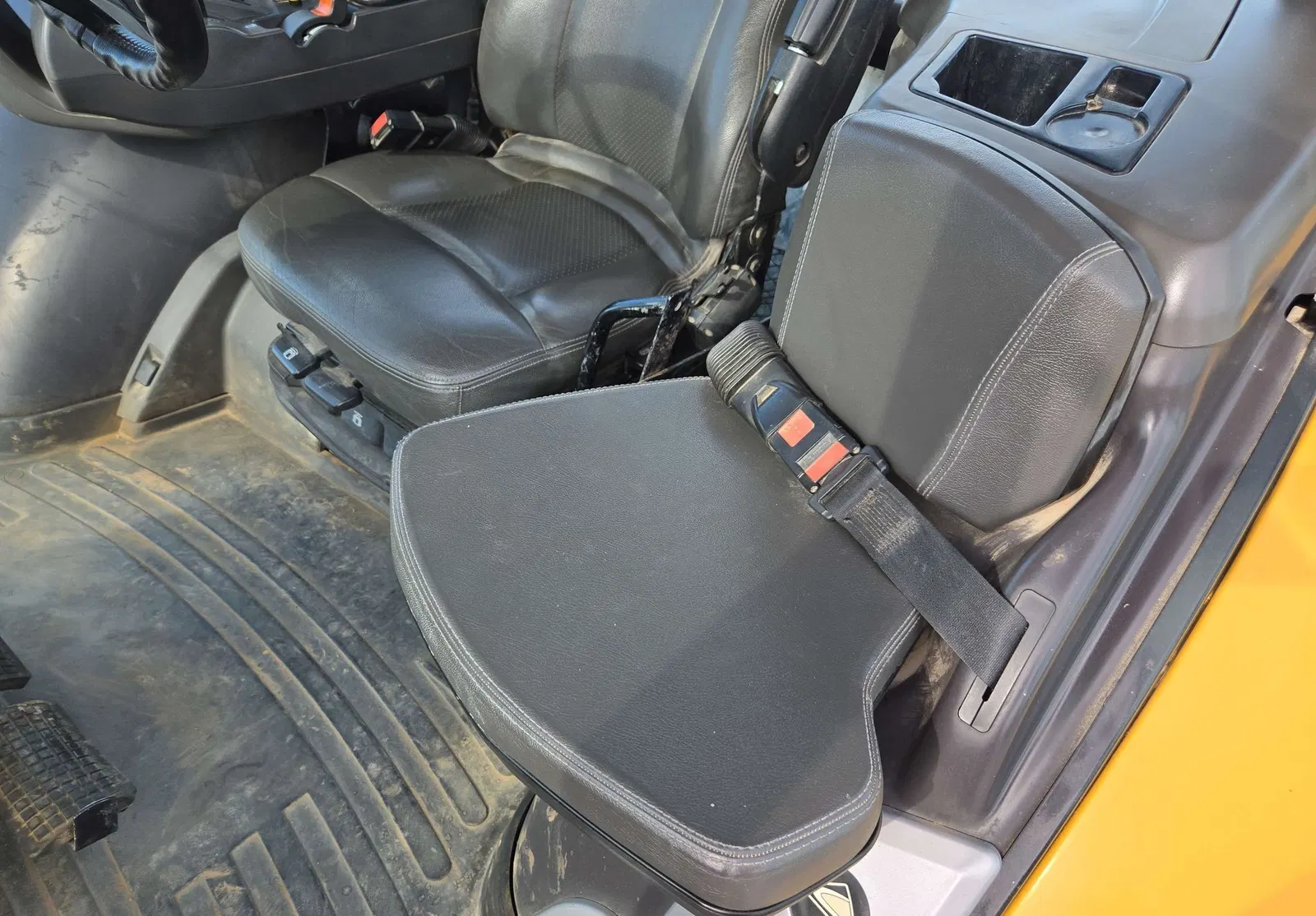 2015 Challenger MT675E