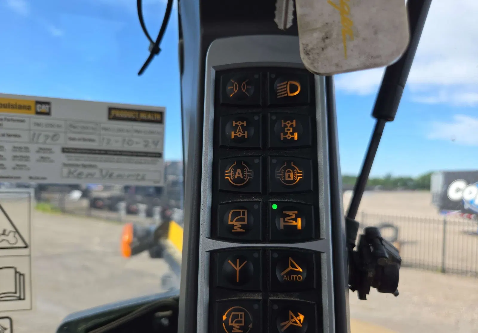 2015 Challenger MT675E