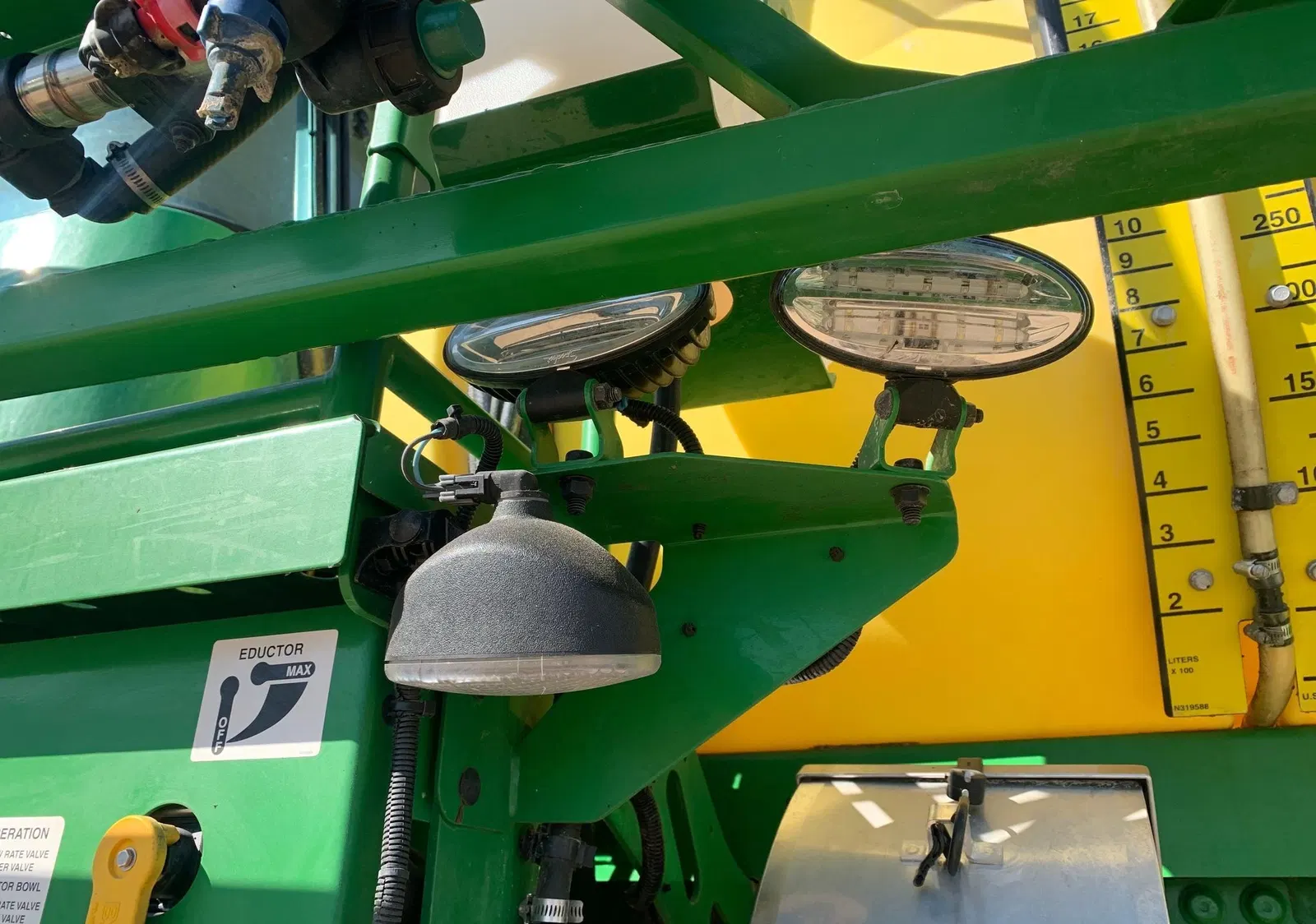 2022 John Deere R4023