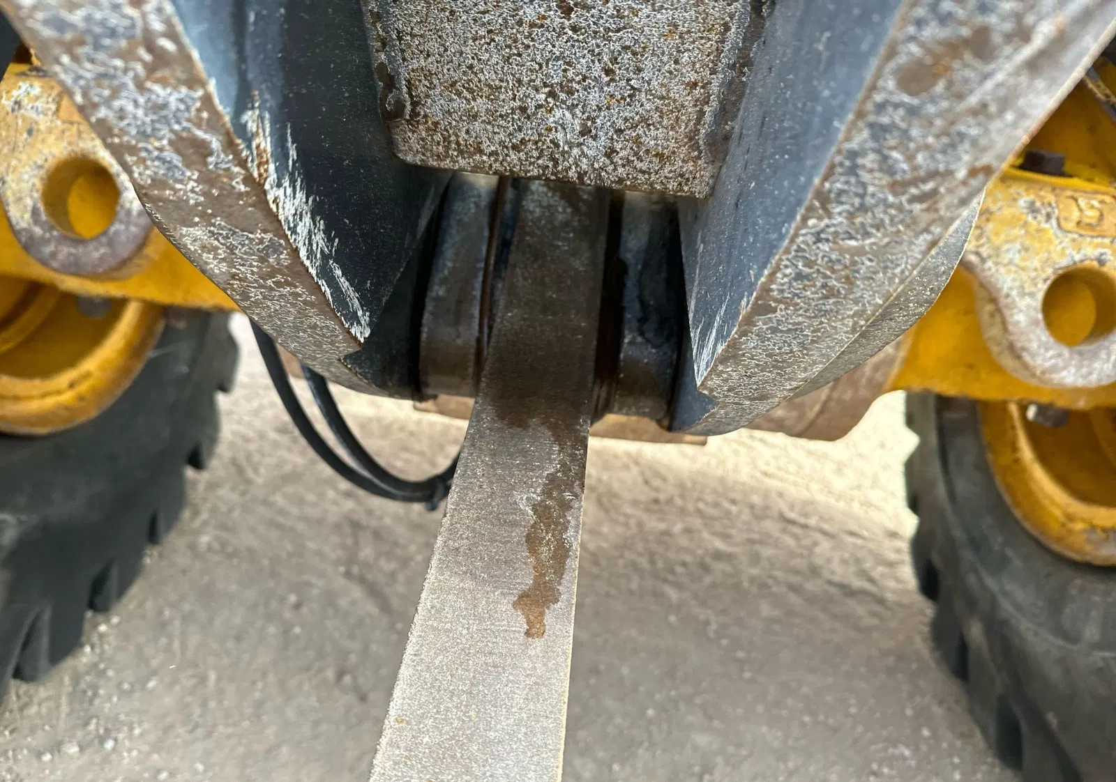 2016 John Deere 824K