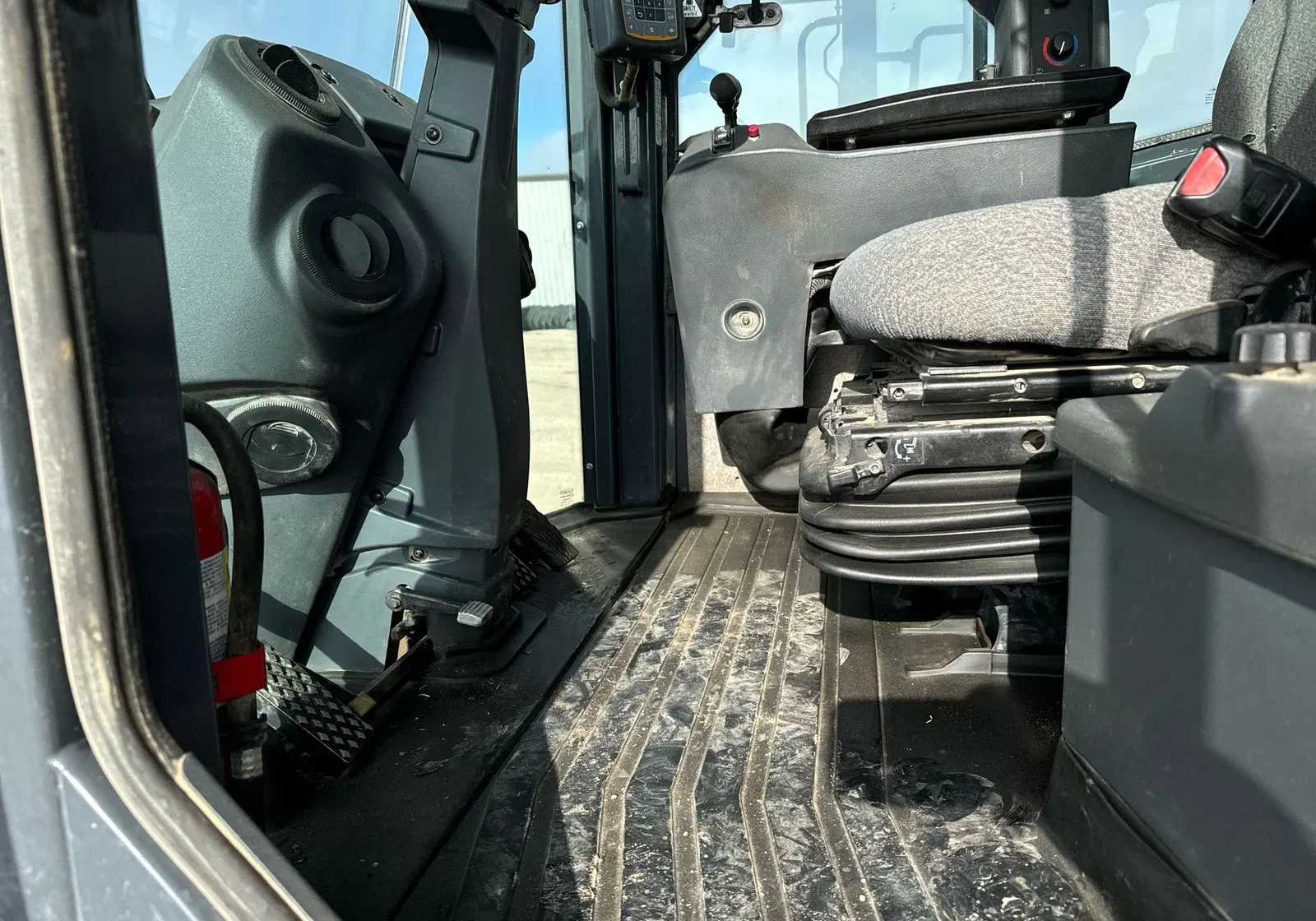 2016 John Deere 824K