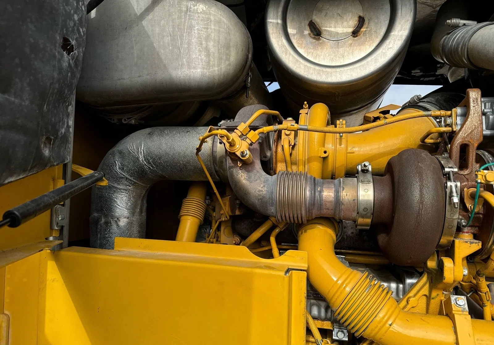 2016 John Deere 824K