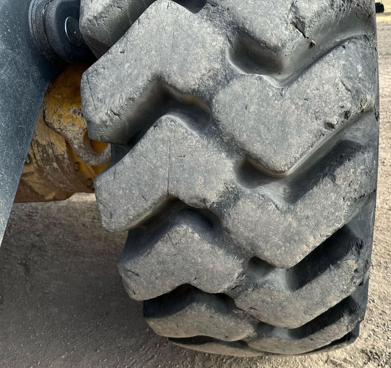 2016 John Deere 824K