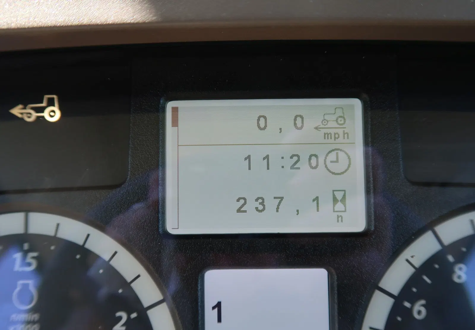 2019 John Deere 6110M