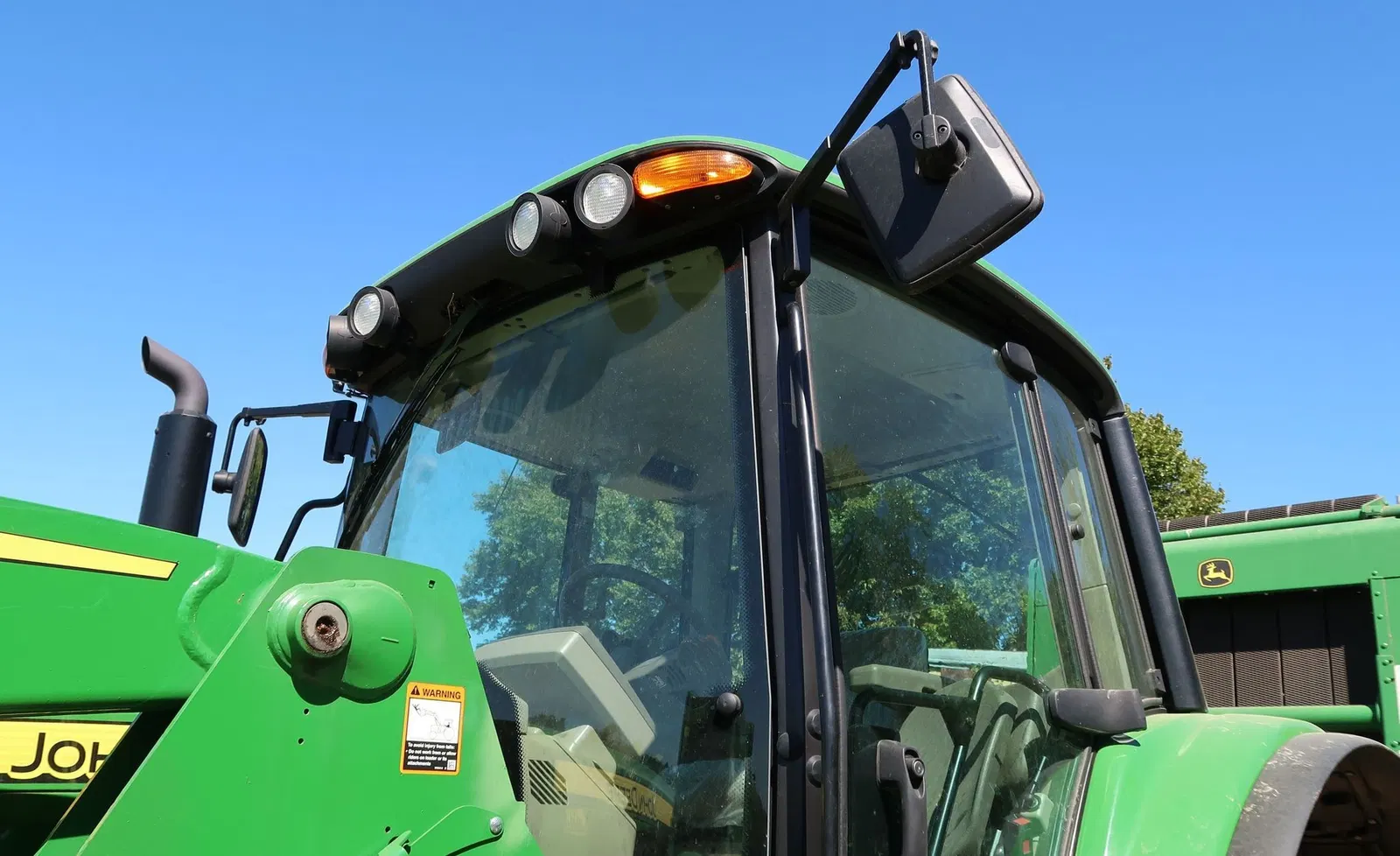 2019 John Deere 6110M