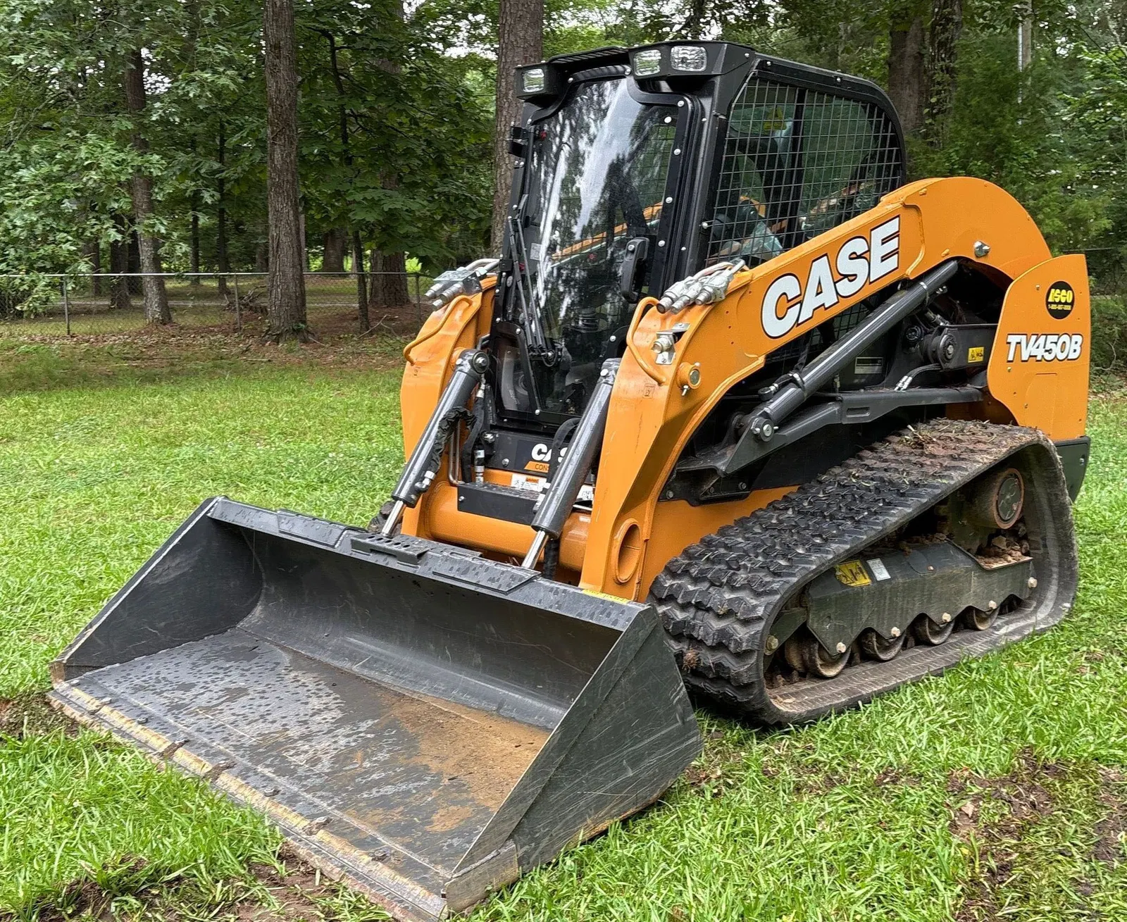 2022 Case TV450B