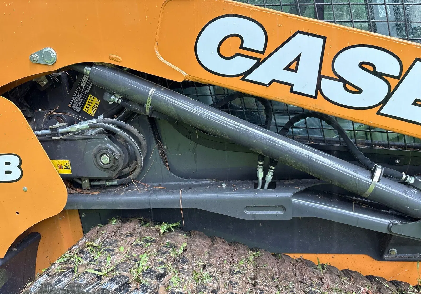 2022 Case TV450B