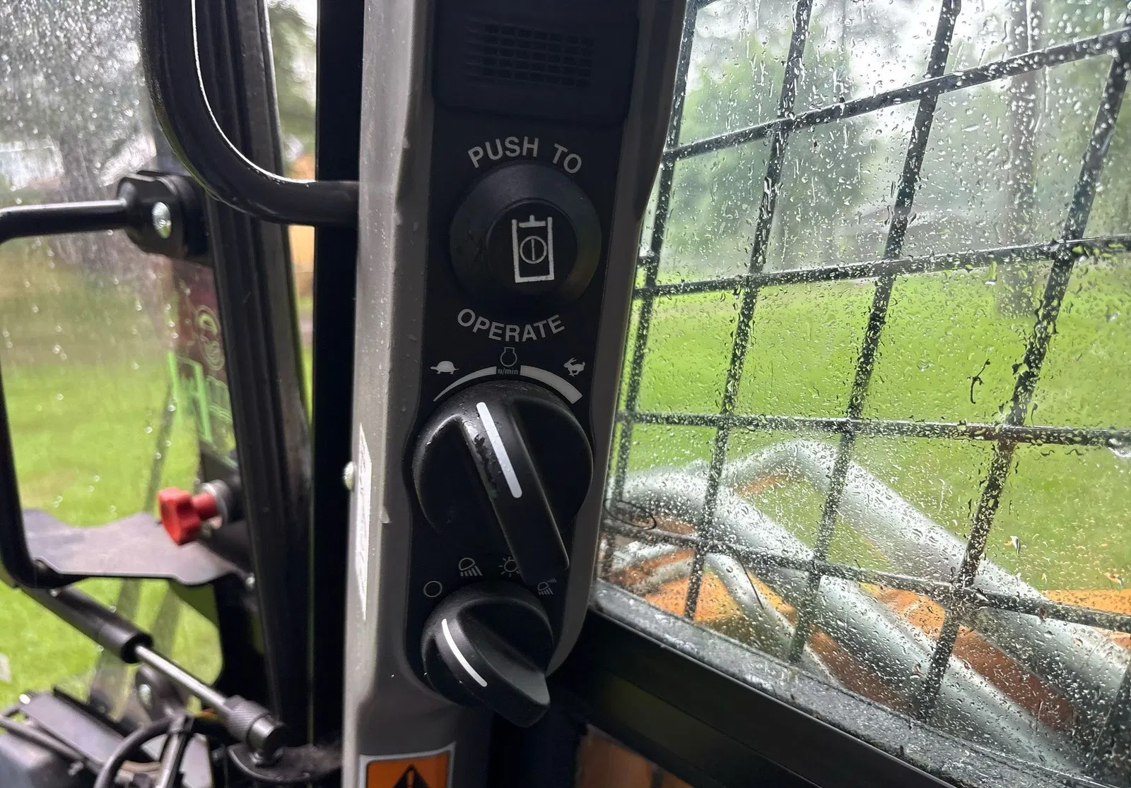2022 Case TV450B