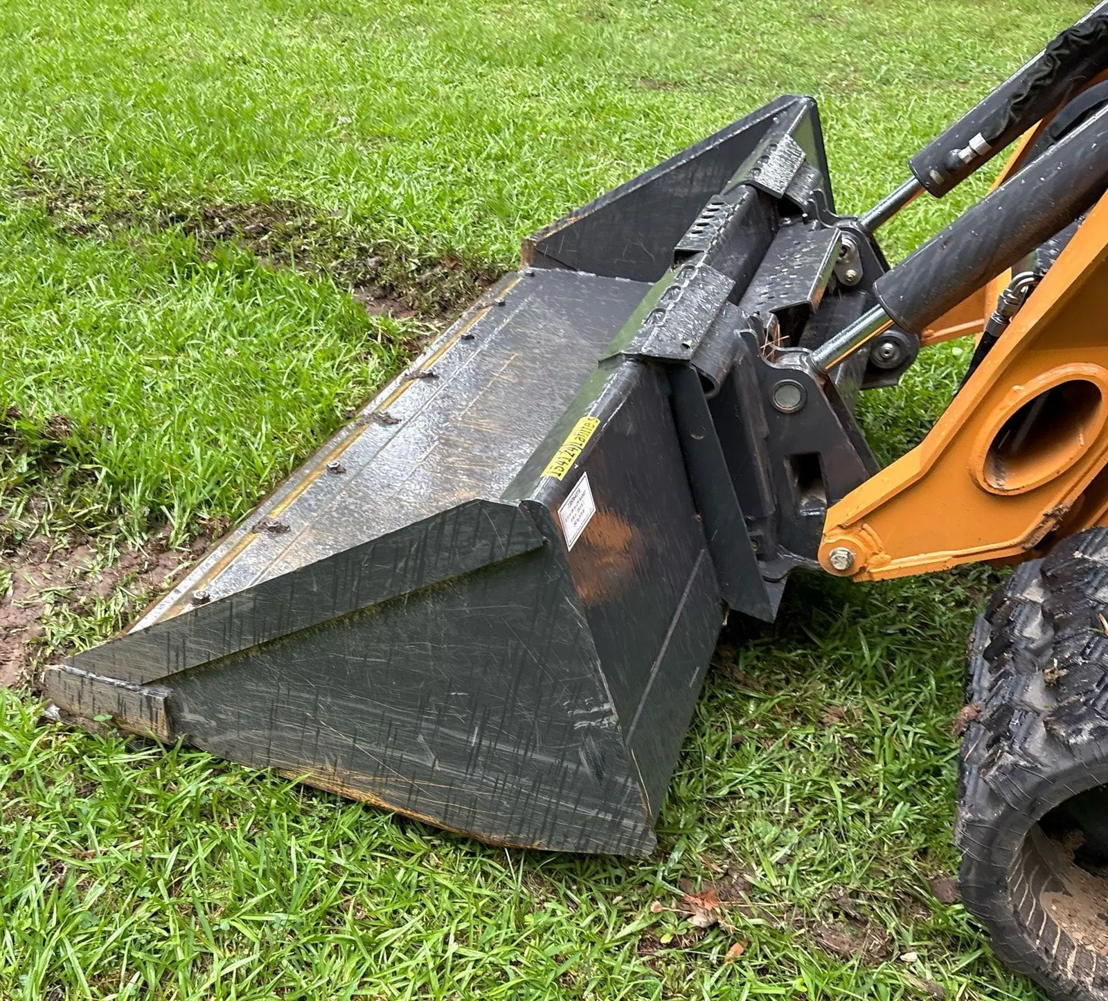 2022 Case TV450B