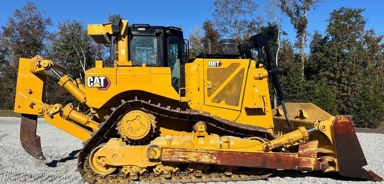 2022 Caterpillar D8T
