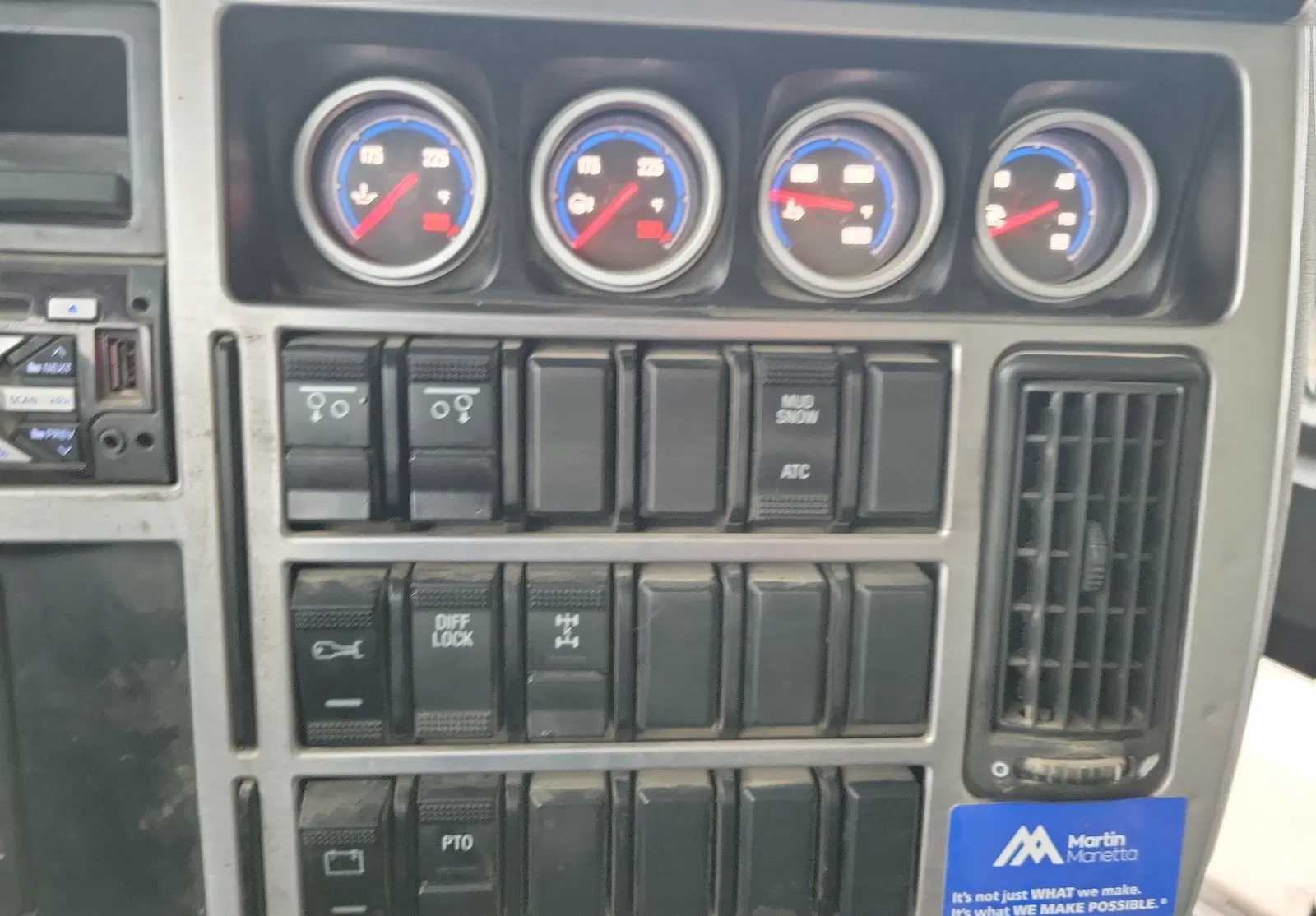 2019 Mack Granite