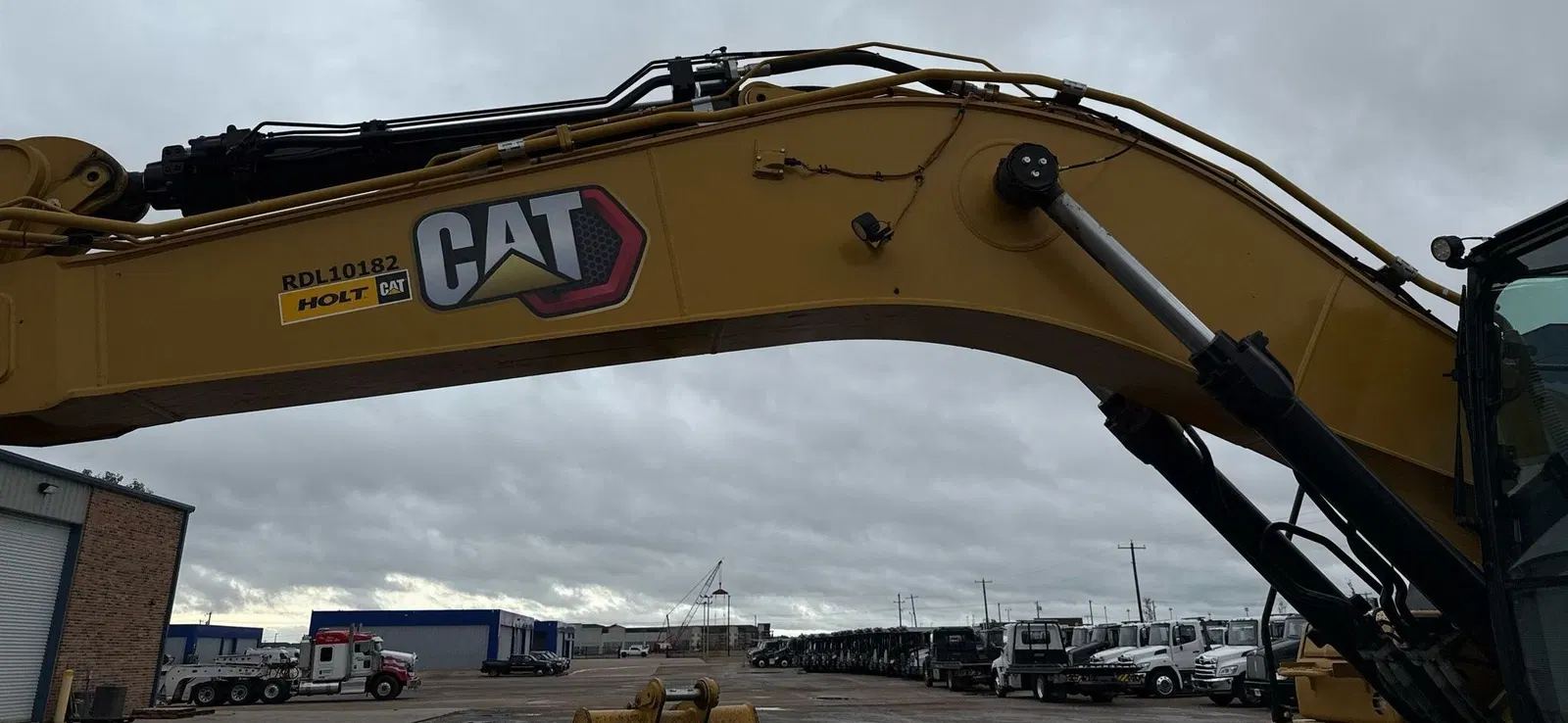 2023 Caterpillar 336