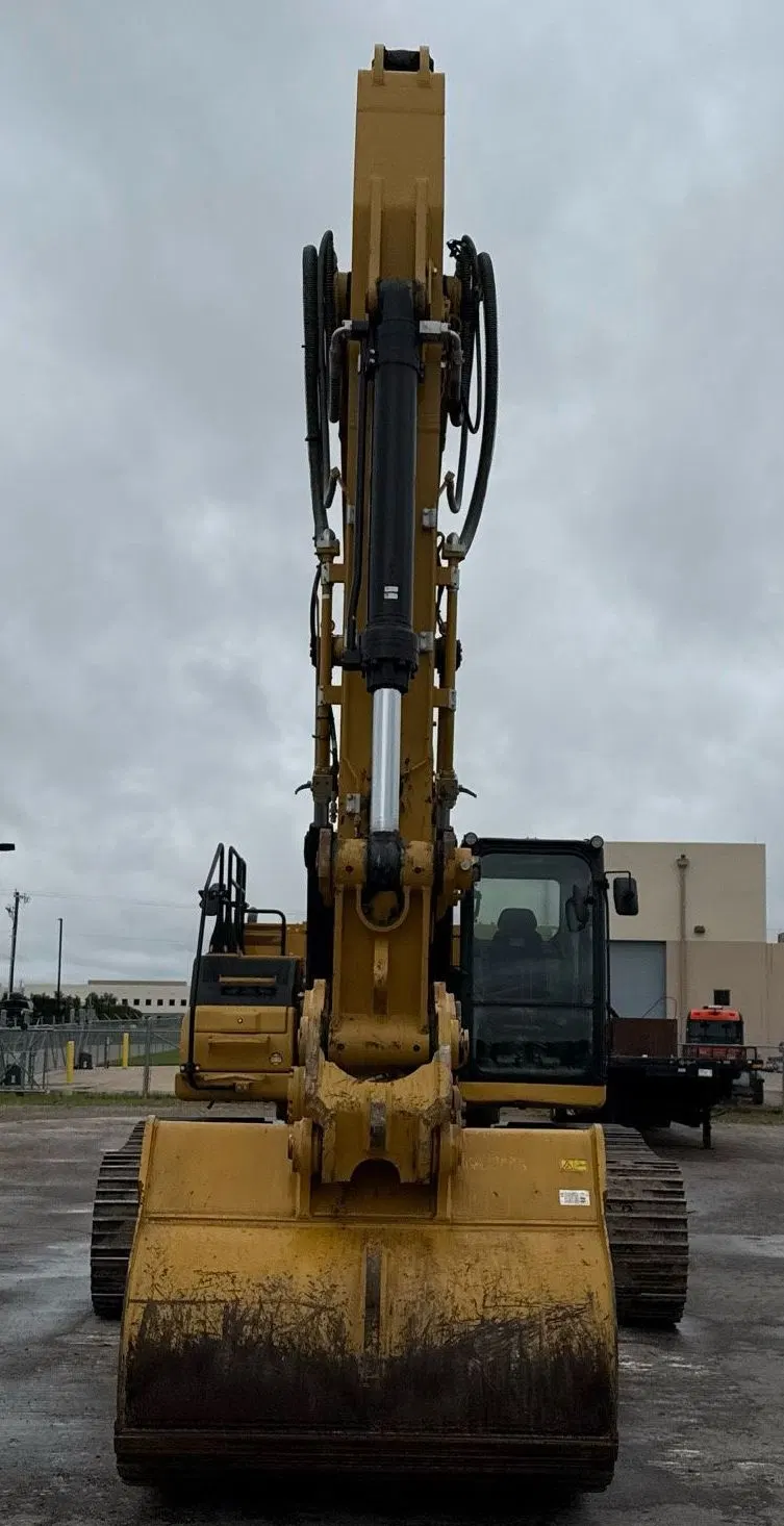 2023 Caterpillar 336